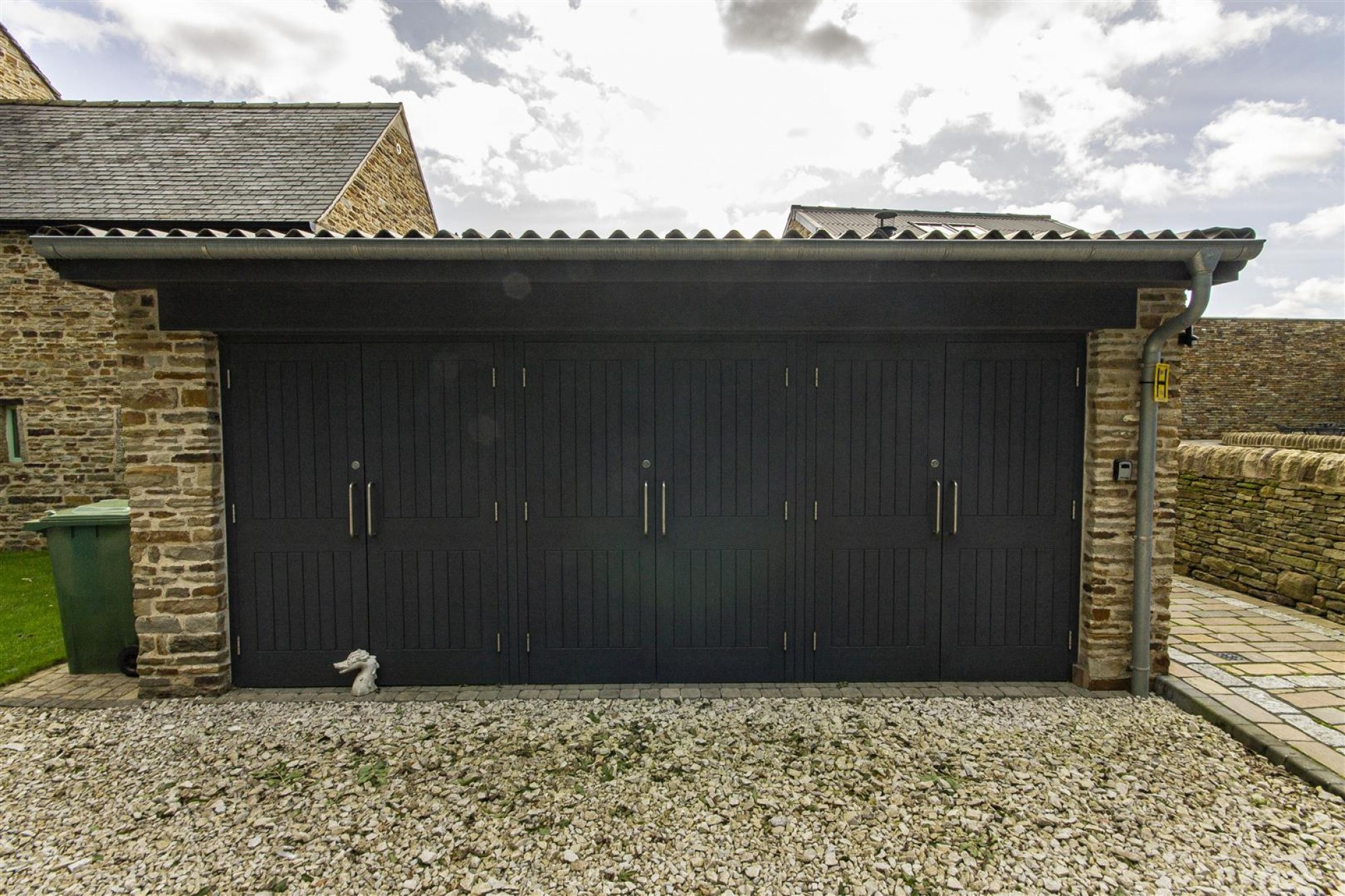 Dunston Grange, off Dunston Lane, Chesterfield