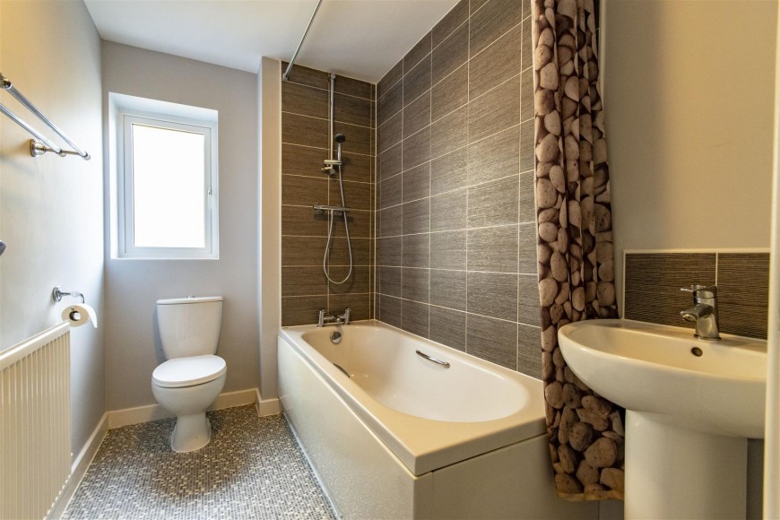 Mill Farm Drive, Tibshelf, Alfreton