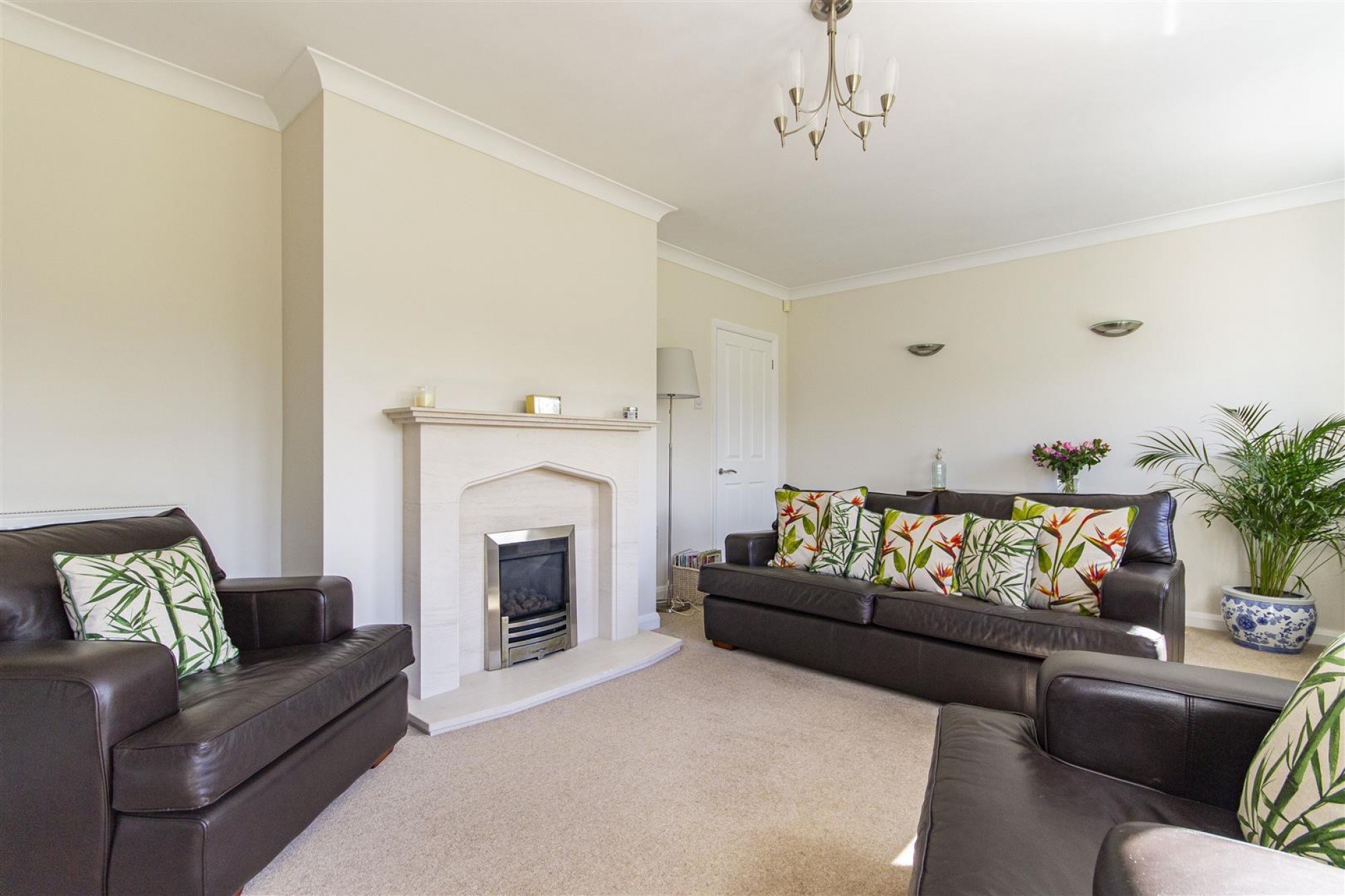 Guildford Avenue, Walton, Chesterfield