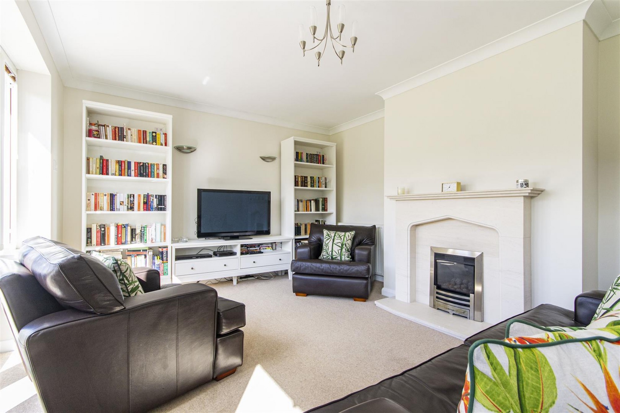 Guildford Avenue, Walton, Chesterfield