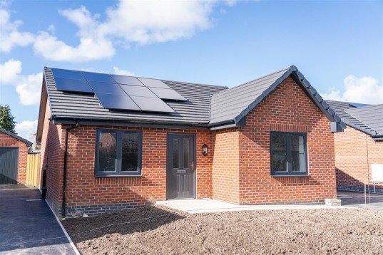 Holmgate Road, Clay Cross, Chesterfield