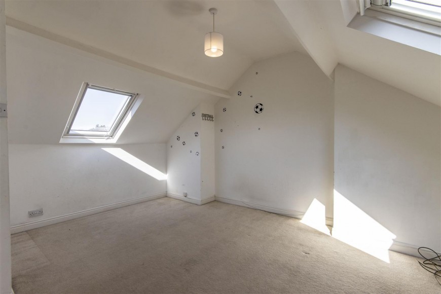 Vincent Crescent, Brampton, Chesterfield
