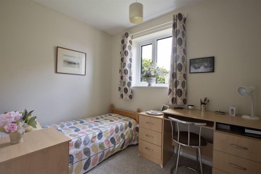 Farndale Avenue, Walton, Chesterfield