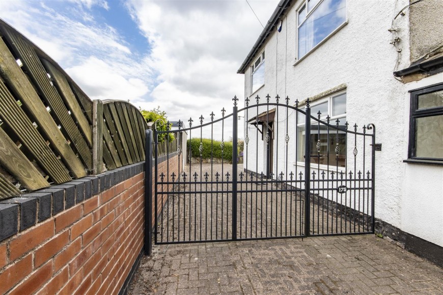 Manor Road, Brimington, Chesterfield