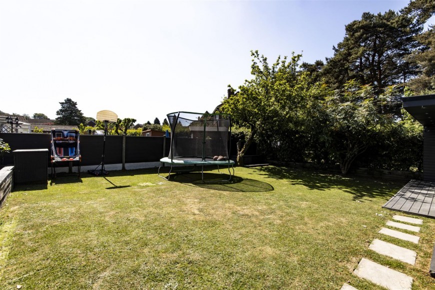 Woodvale Close, Somersall, Chesterfield