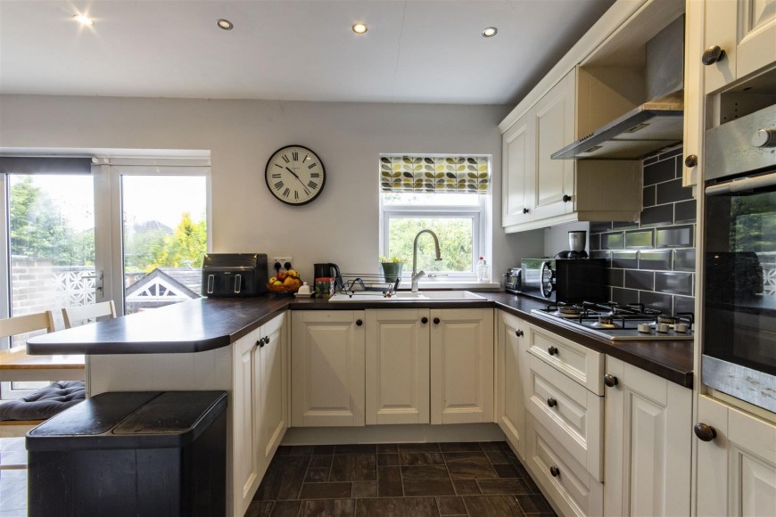Orchards Way, Walton, Chesterfield