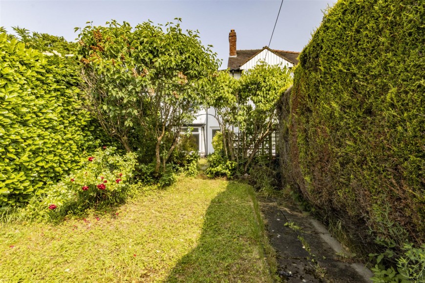 Manor Road, Brimington, Chesterfield